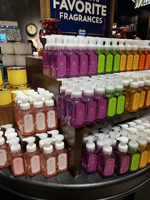 Bath & Body Works 2