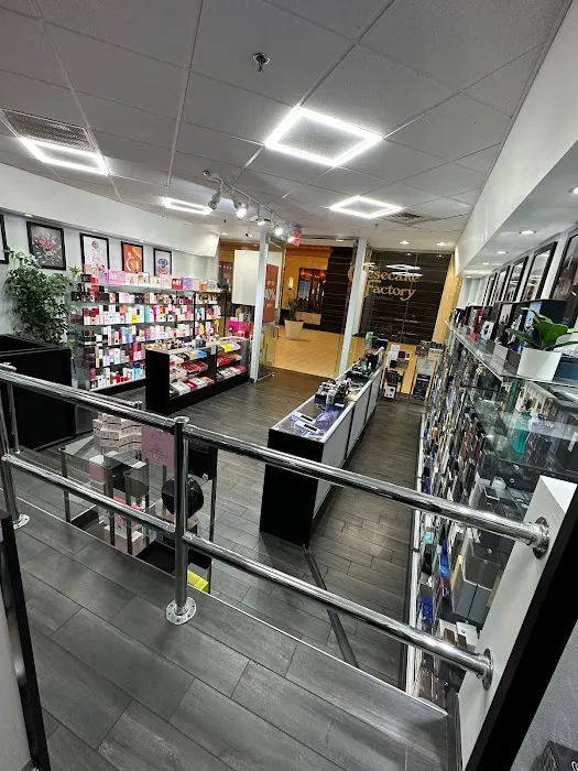 Perfume Loft 3