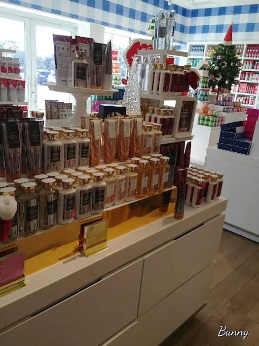 Bath & Body Works 9