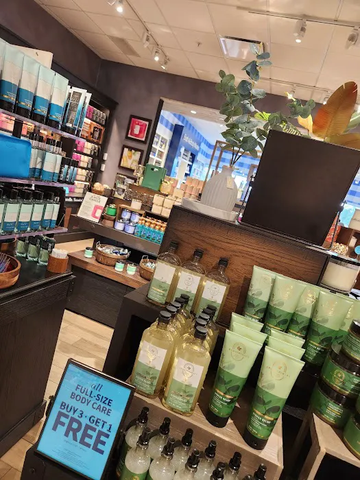 Bath & Body Works 2