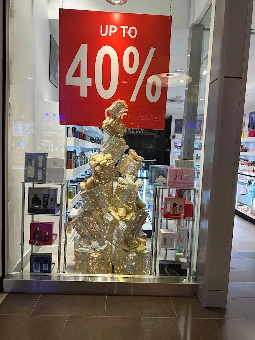 Perfume Loft 1