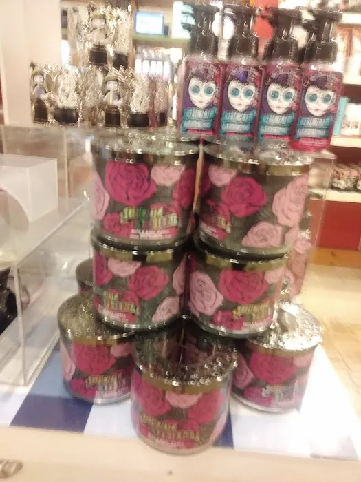 Bath & Body Works 4