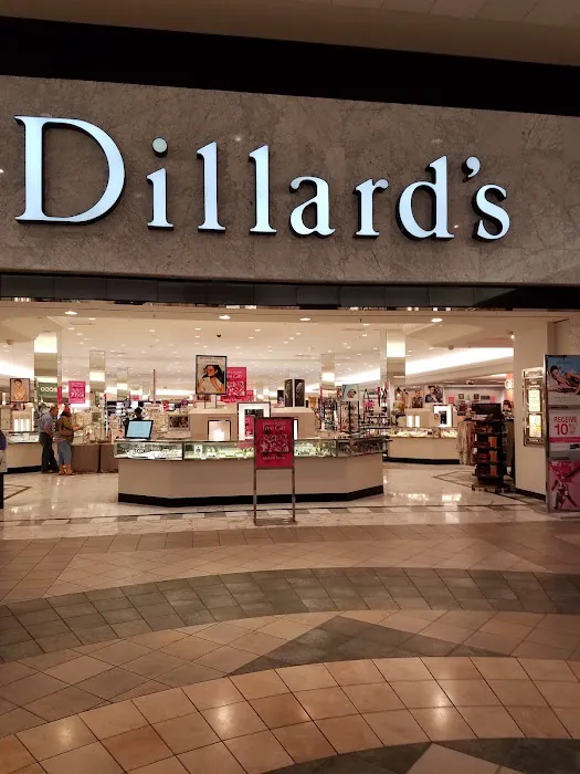 Dillard's: Tyrone Square 1