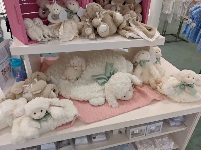 Dillard's: Tyrone Square 7