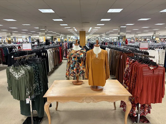 Dillard's Clearance Center 2