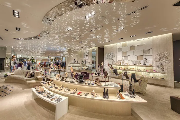 Saks Fifth Avenue 5