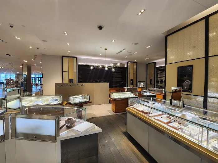Saks Fifth Avenue 7