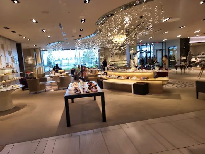 Saks Fifth Avenue 3
