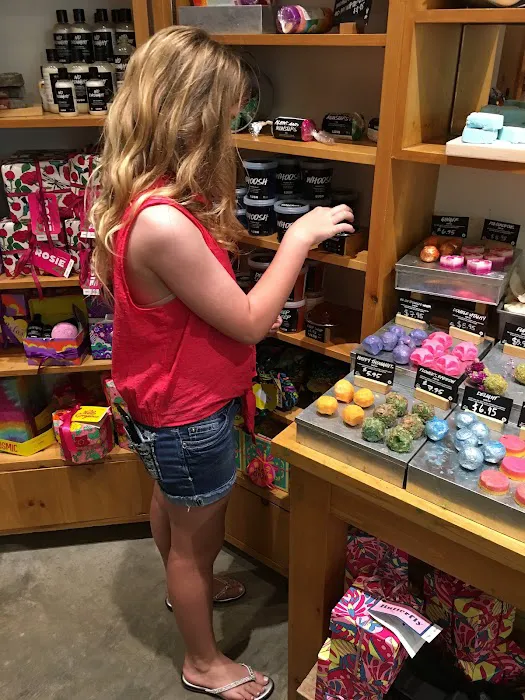 Lush Cosmetics UTC Sarasota 2