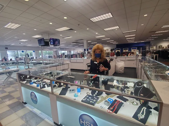 HSN Outlet Store 7