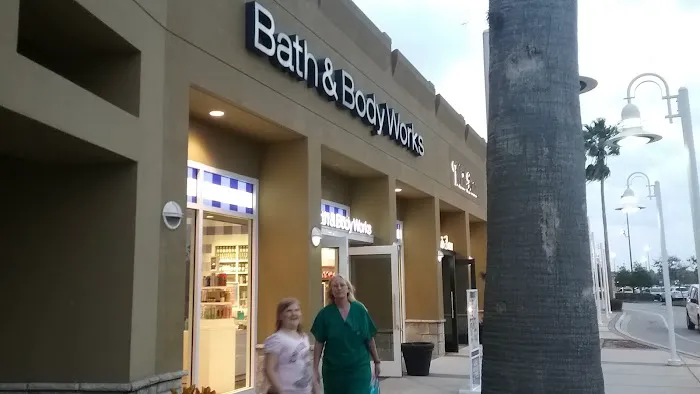 Bath & Body Works 1