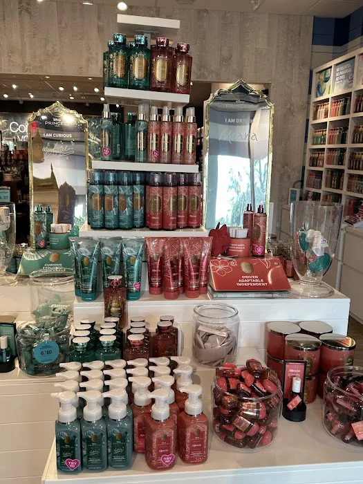 Bath & Body Works 4