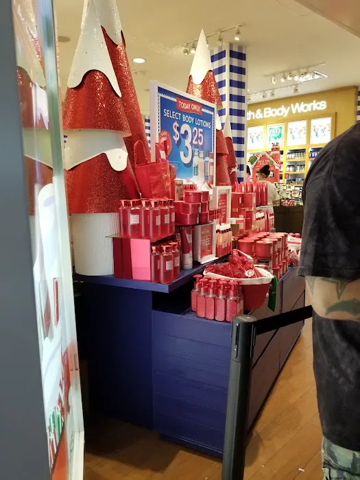 Bath & Body Works 7