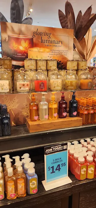 Bath & Body Works 1