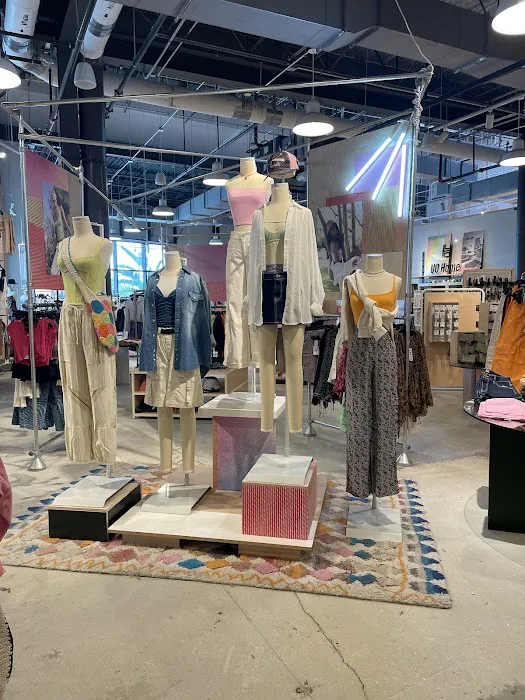 Urban Outfitters 4