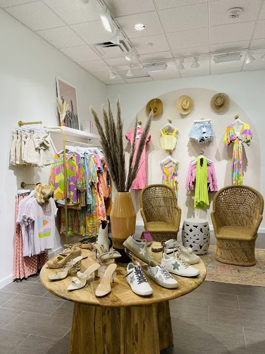 Malibu Fox Boutique 2