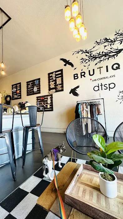 Brutique 5