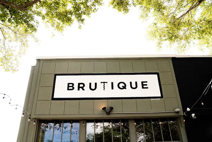 Brutique 3