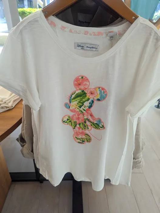 Tommy Bahama 4