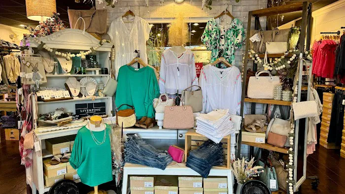The Market Boutique and Gifts - Bradenton 5