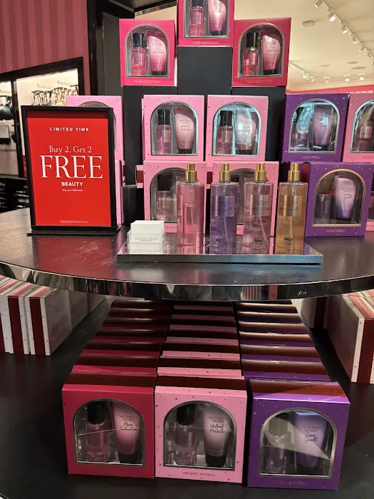 Victoria's Secret & PINK by Victoria's Secret 9