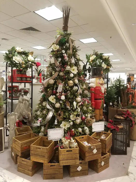 Dillard's 4