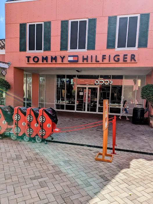 Tommy Hilfiger 3