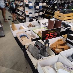 Saks OFF 5TH ico