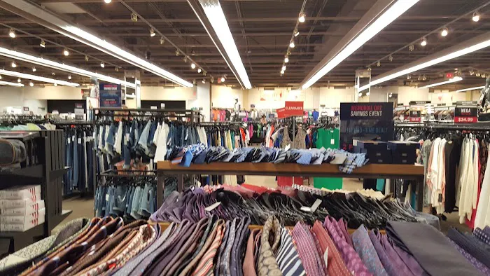 Saks OFF 5TH 4