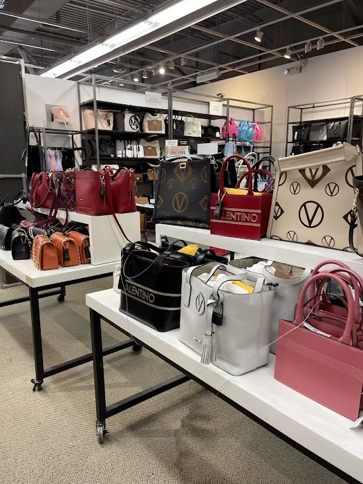 Saks OFF 5TH 7