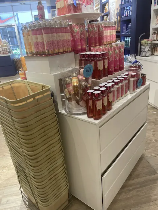 Bath & Body Works 3