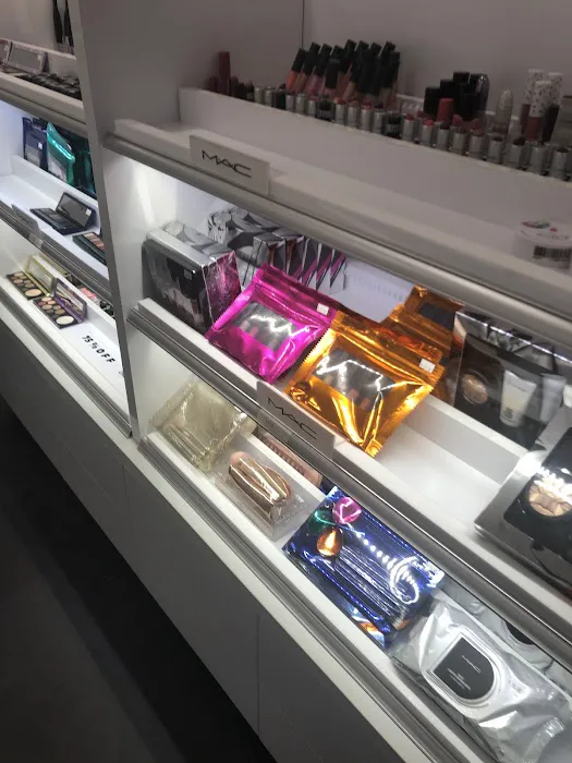 The Cosmetics Company Store 5