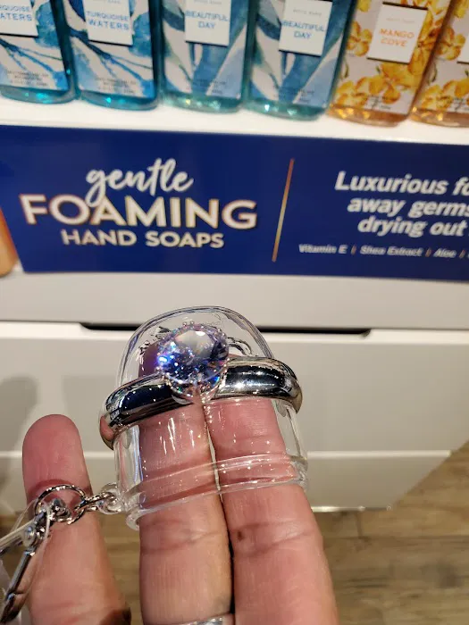 Bath & Body Works 4