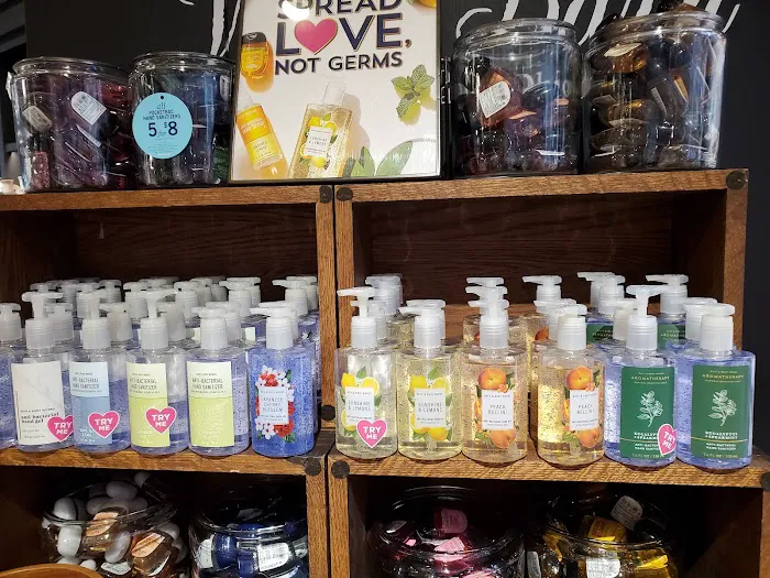 Bath & Body Works 9