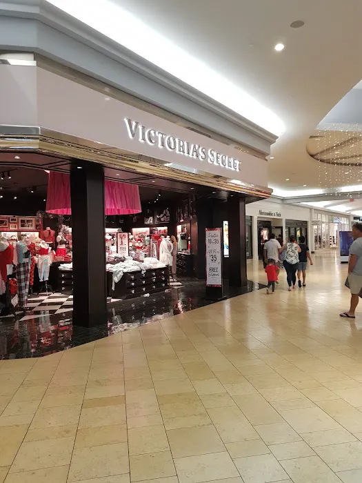 Victoria's Secret 4