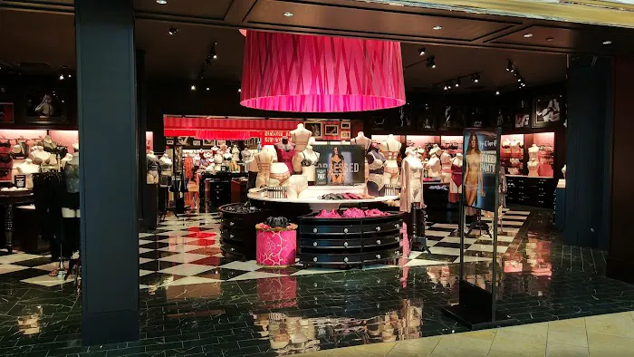 Victoria's Secret 3