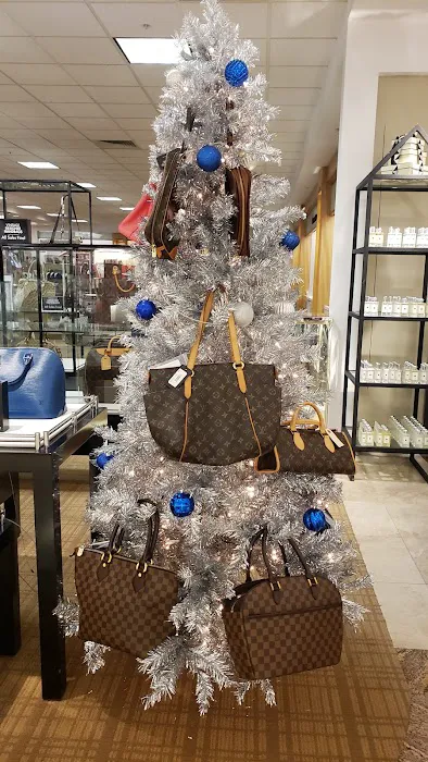 Dillard's: Coastland Center 0