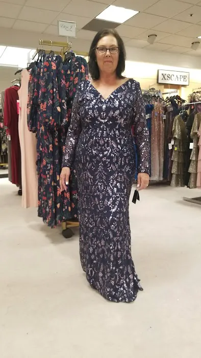 Dillard's: Coastland Center 4