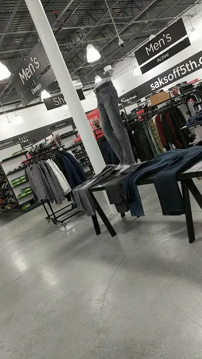 Saks OFF 5TH 8