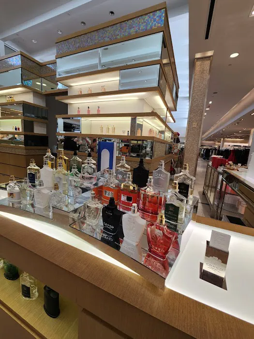 Saks Fifth Avenue 1