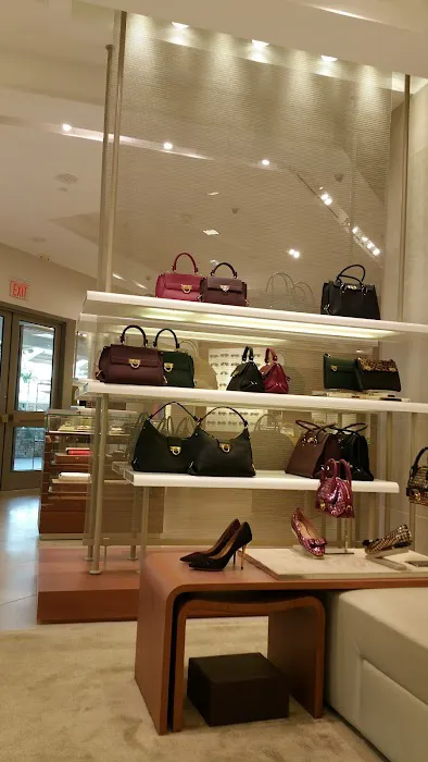Salvatore Ferragamo 0