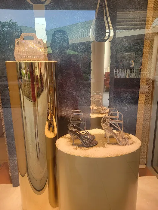 Salvatore Ferragamo 6