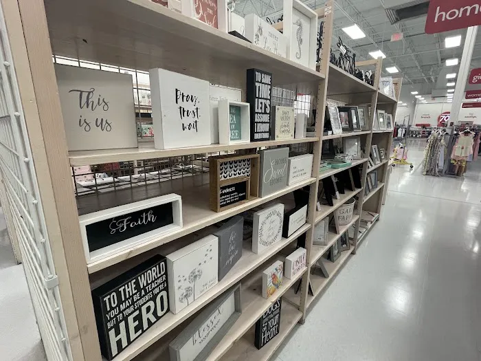 Bealls Outlet - Cypress Woods Shop Ctr 4