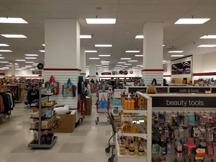 T.J. Maxx & HomeGoods 5