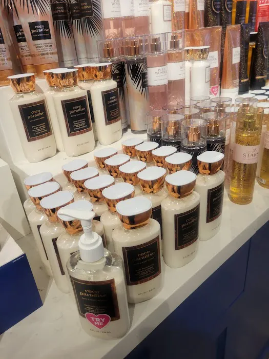 Bath & Body Works 4