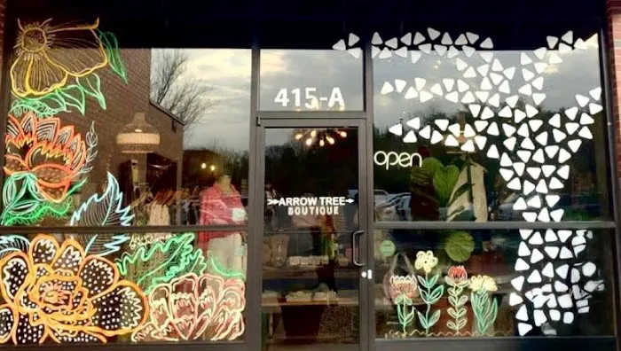 Arrow Tree Boutique 0