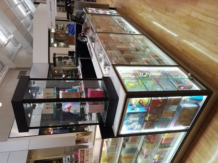 Essence Fragrance Kios 2