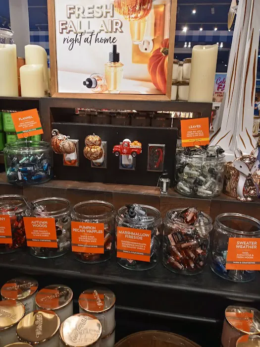 Bath & Body Works 4