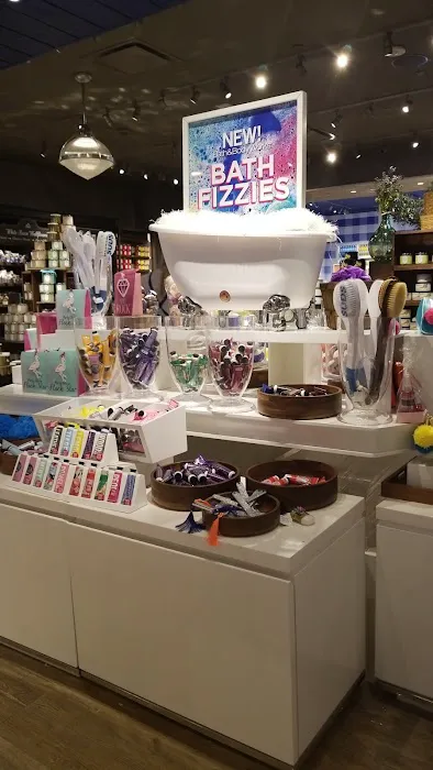 Bath & Body Works 1