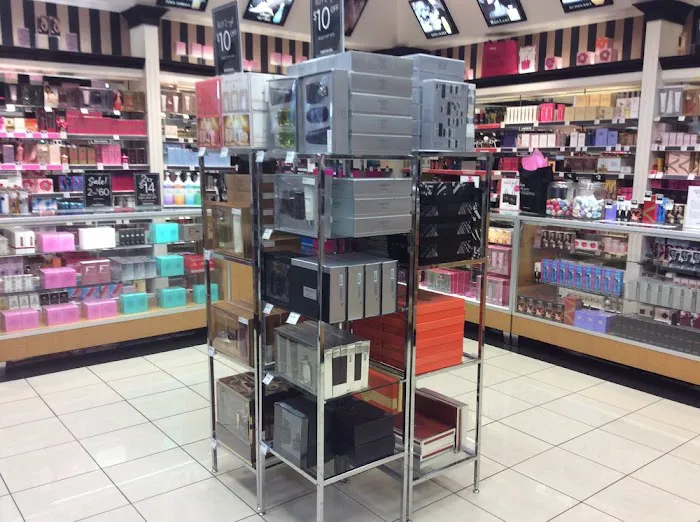 Perfumania 6